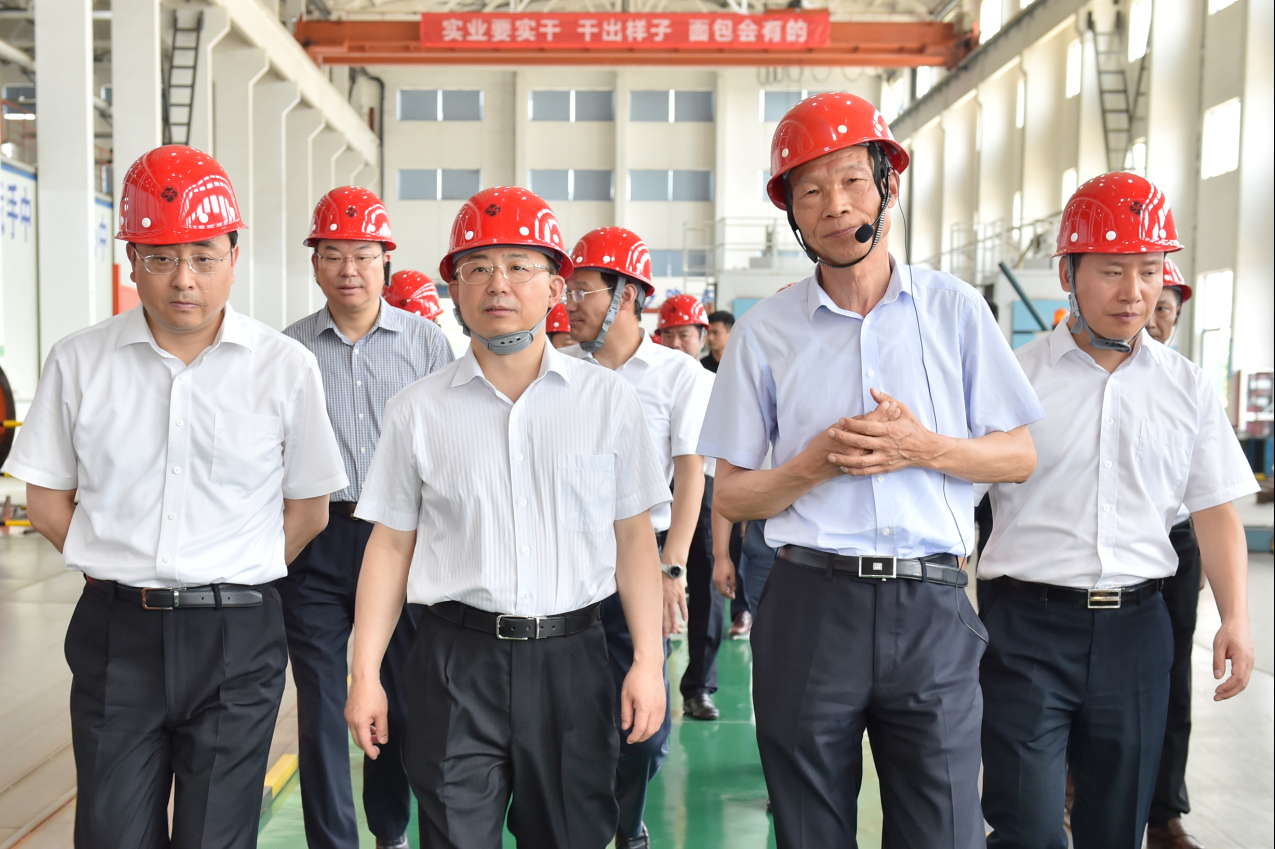 吴政隆省长勉励ag真人国际电缆：“精、专、特、外、创”战略思绪要继续发挥光大