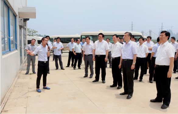 常州市委书记阎立一行来ag真人国际集团督查西厂区三期项目建设