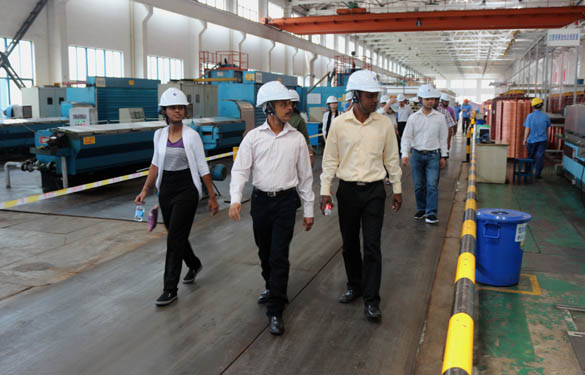 东友邦家标准化官员来ag真人国际电缆旅行考察