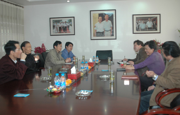 上海电缆研究所、电缆行业协会专家、向导来ag真人国际集团旅行考察