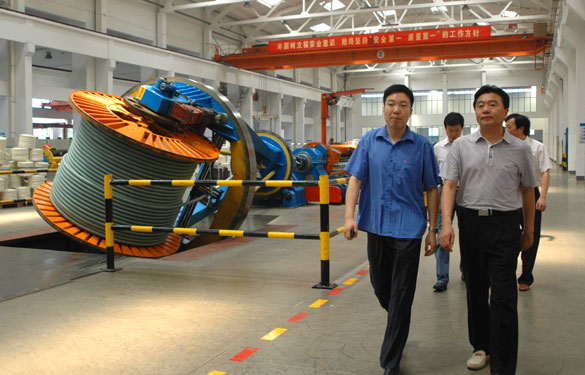 宝应县政协向导一行10余人来ag真人国际集团旅行考察